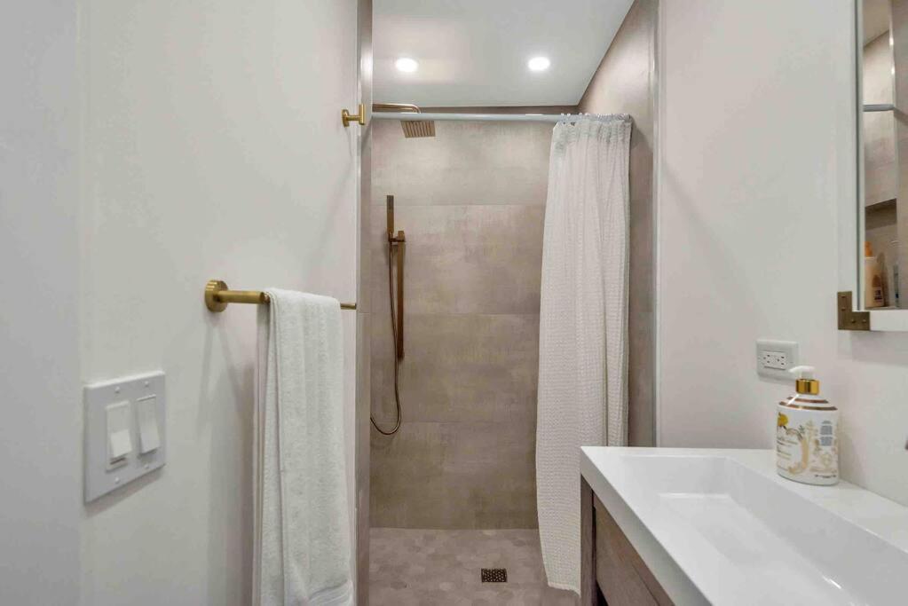 Charming Studio W Pool One Mile To Beach Pets Welcome Lake Worth Beach Exterior foto